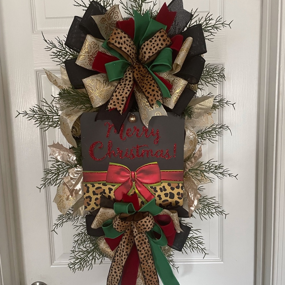Merry Christmas Wreath with Red and Gold Accents